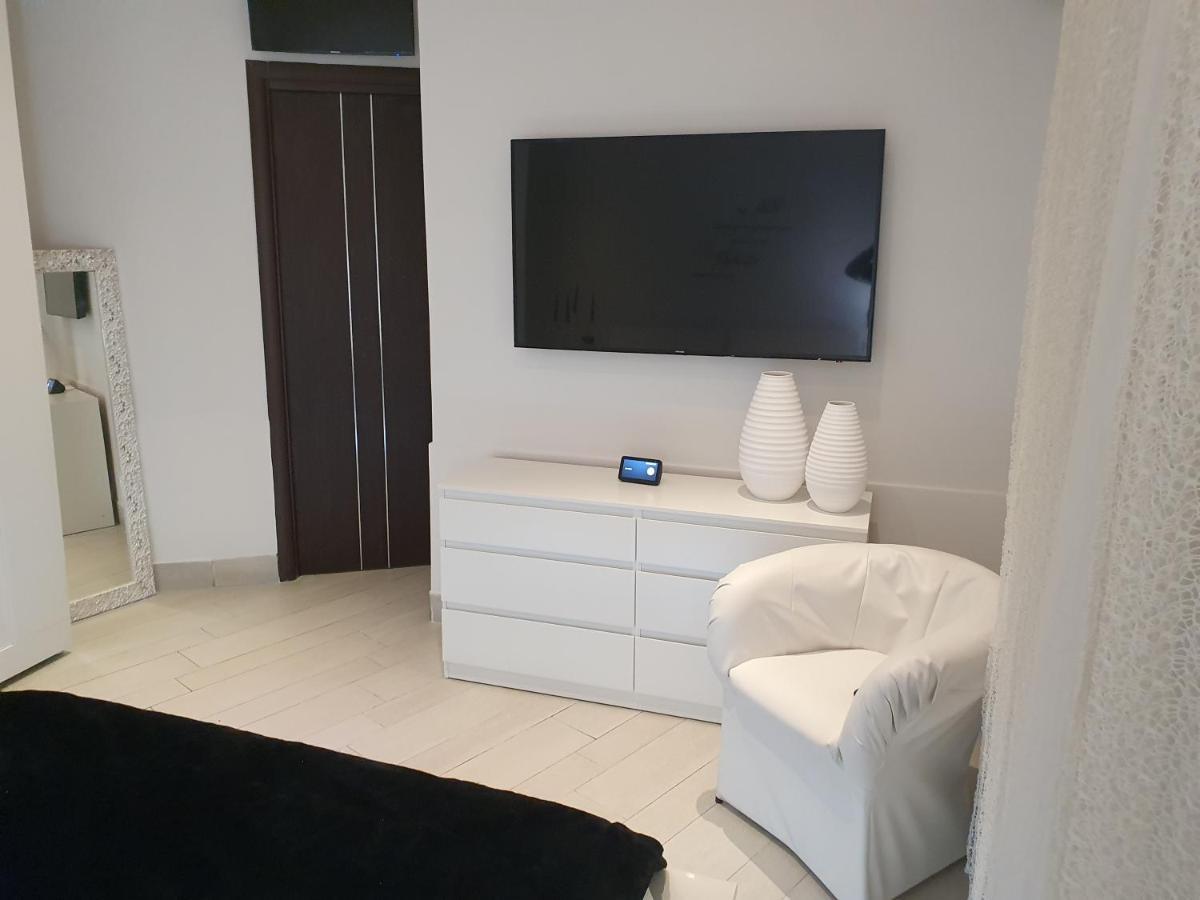 Casa Vacanza Pozzuoli Apartment ภายนอก รูปภาพ