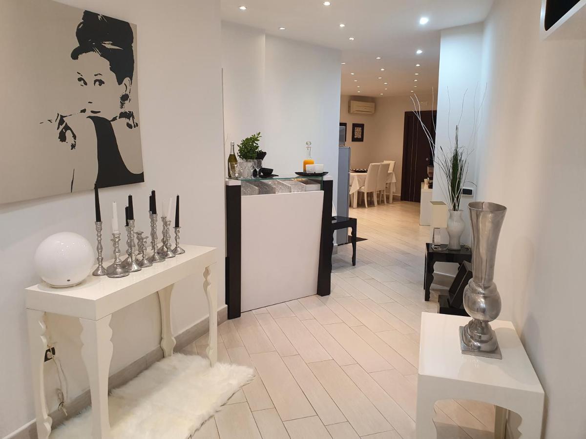 Casa Vacanza Pozzuoli Apartment ภายนอก รูปภาพ