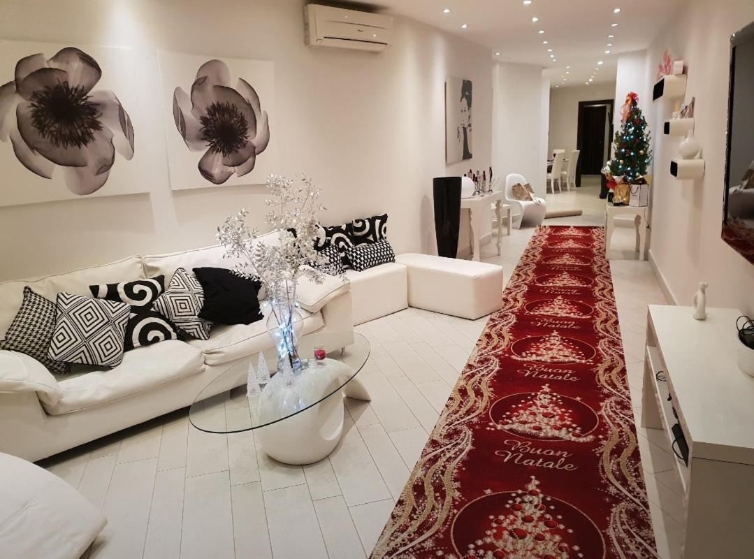 Casa Vacanza Pozzuoli Apartment ภายนอก รูปภาพ